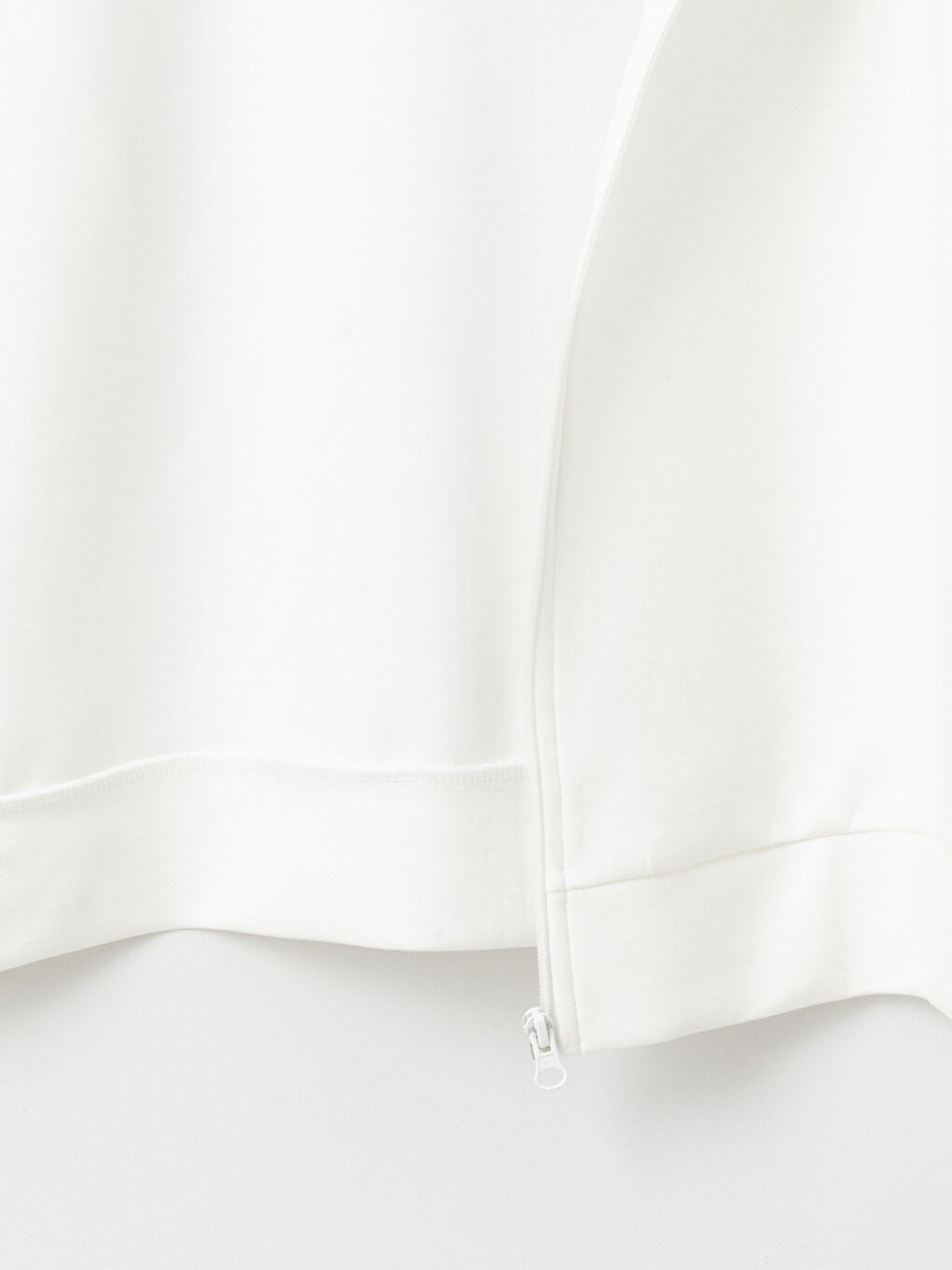 Hooded Plain Long Sleeve Maternity Zippered Sweatshirt-5