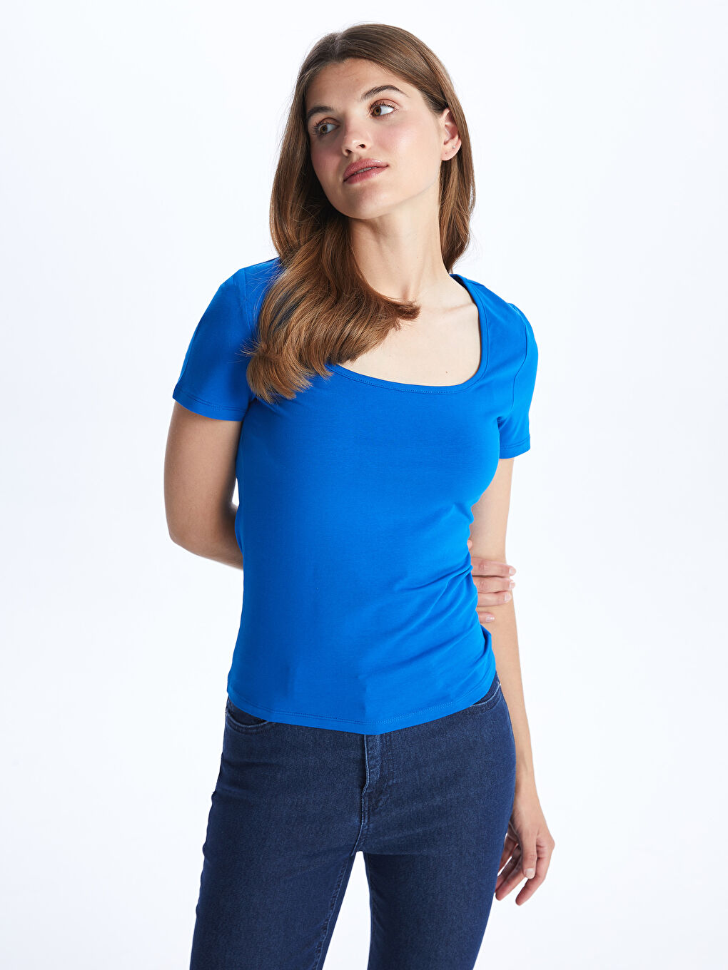 Mavi U Yaka Düz Kısa Kollu Kadın Tişört-1
