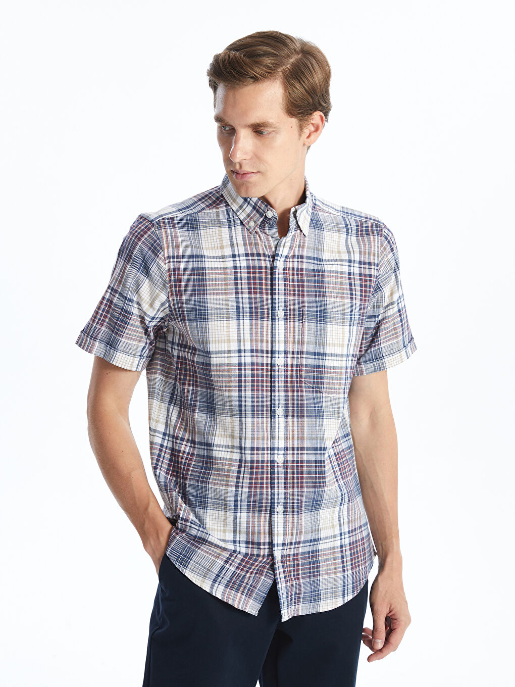 LCWAIKIKI Classic Bordo Regular Fit Kısa Kollu Ekose Poplin Erkek Gömlek