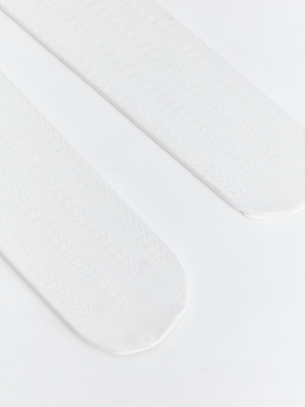 Beyaz Desenli Kız Çocuk Külotlu Çorap-1