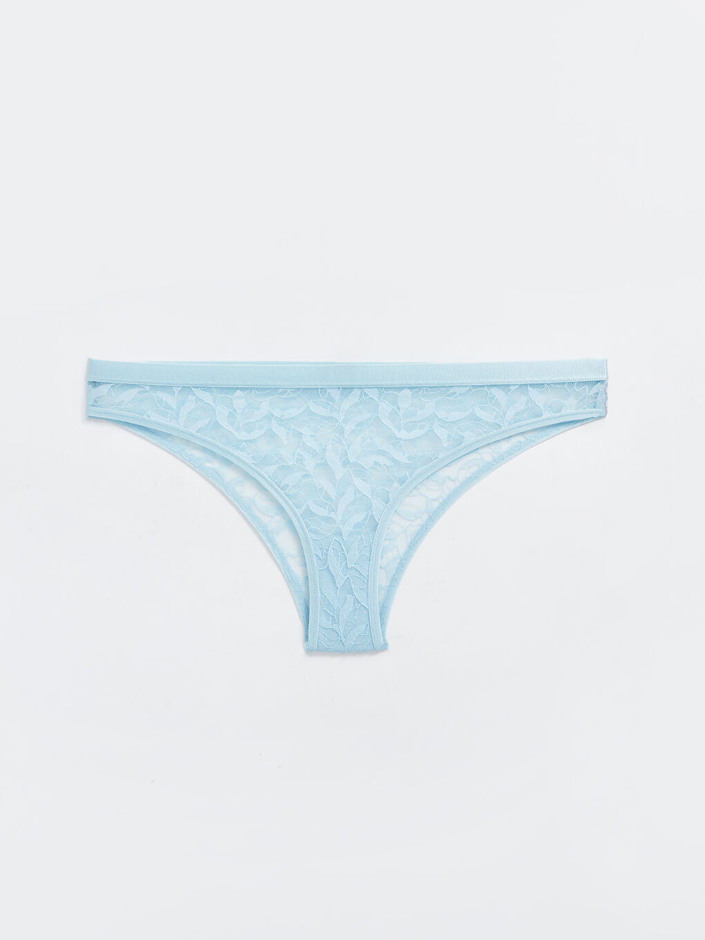 Chiloți brazilieni din dantelă