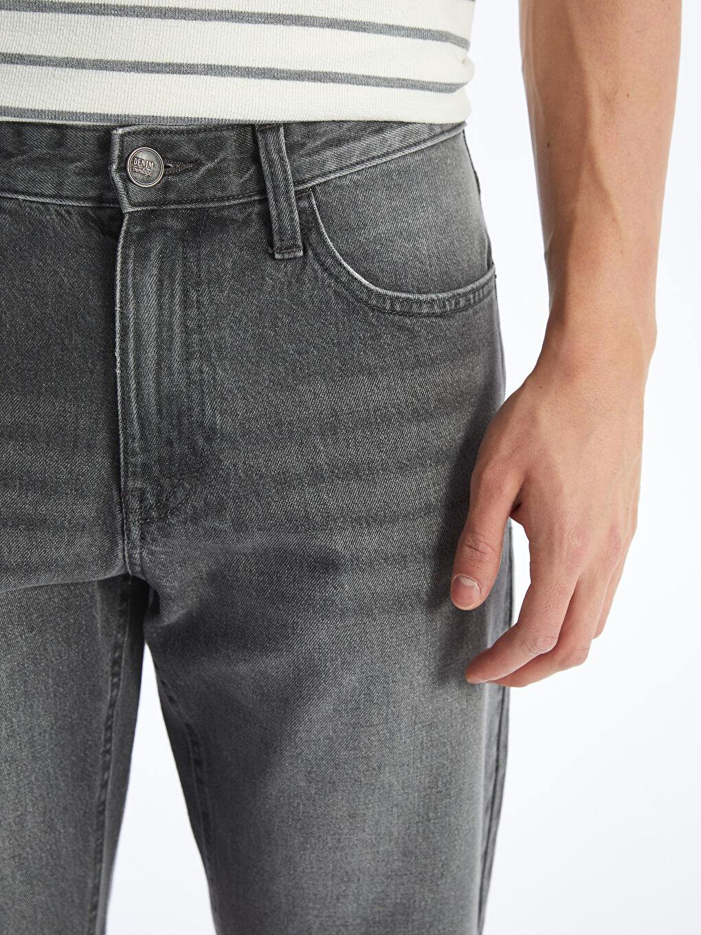 Ерлерге арналған стандартты пішім деним шорты-2