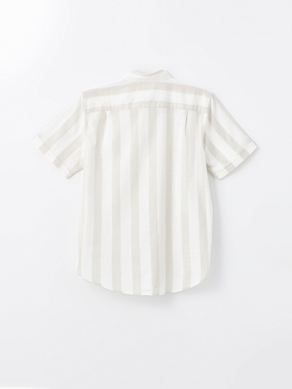 Рубашка мужская из поплина в полоску стандартного кроя с короткими рукавами-6