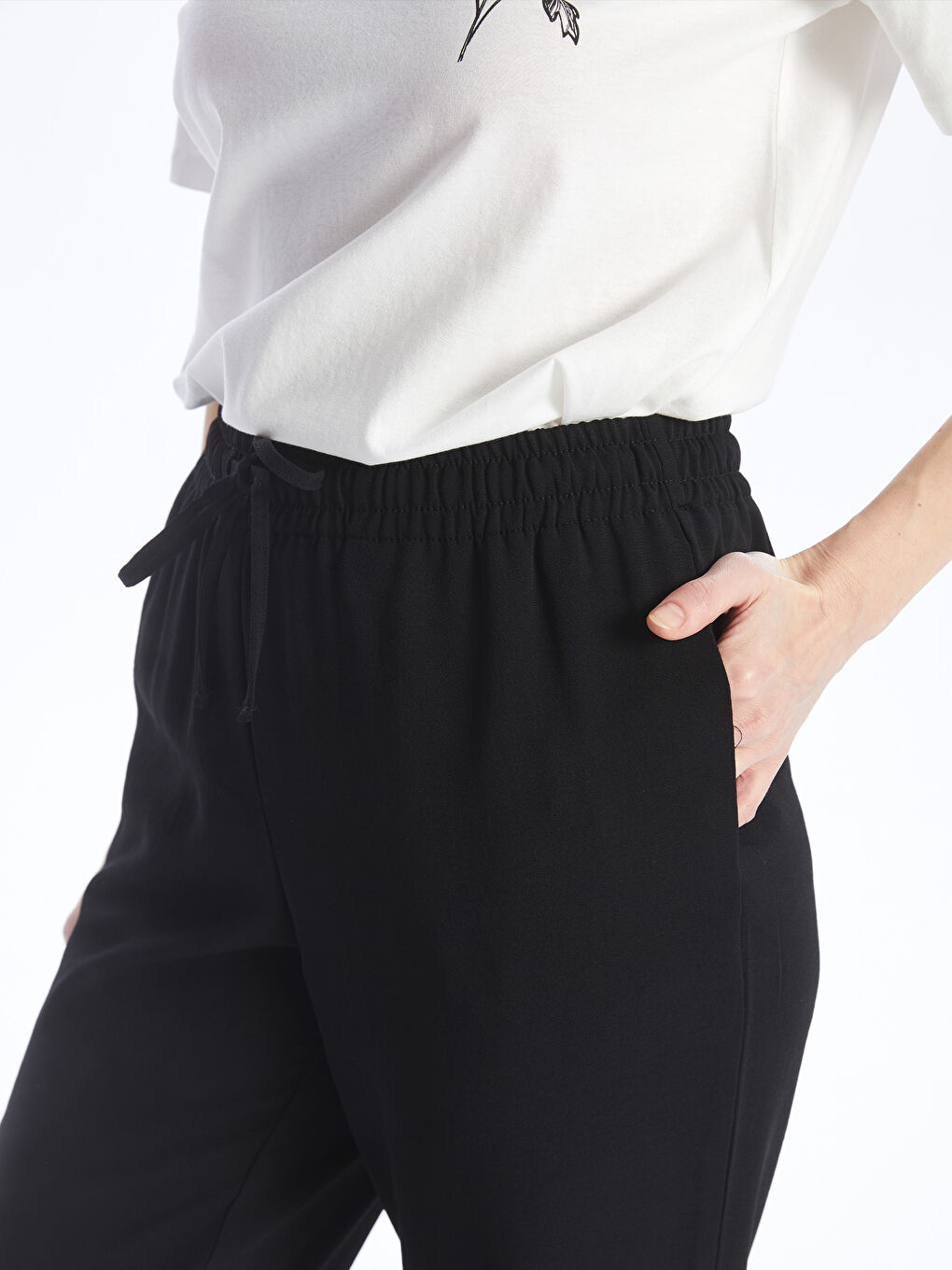 Siyah Kadın Beli Lastikli Düz Pantolon-2