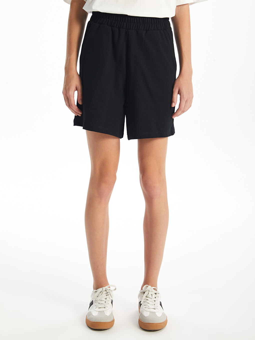 Women's Elastic Waist Regular Shorts -S4GF27Z8-CVL
