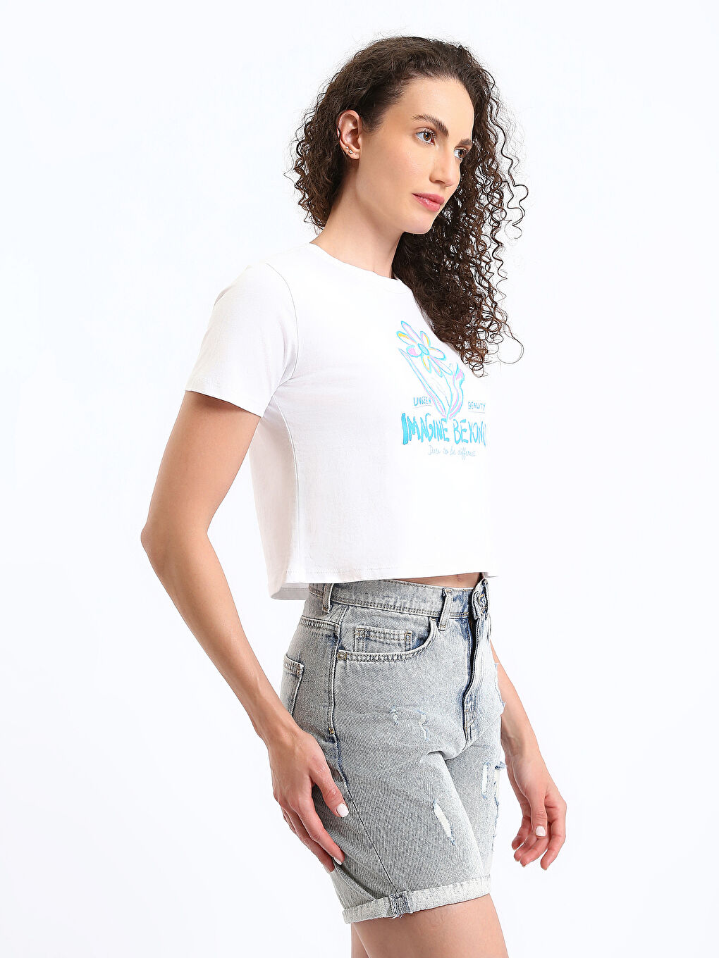 توب قصير مطبوع بياقة دائرية وكم قصير للسيدات XSIDE-6