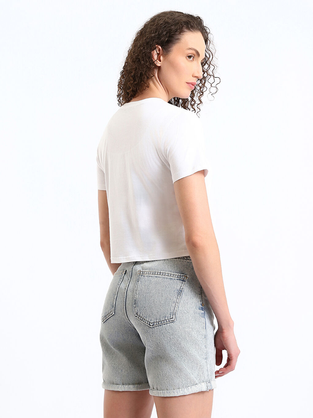 توب قصير مطبوع بياقة دائرية وكم قصير للسيدات XSIDE-8