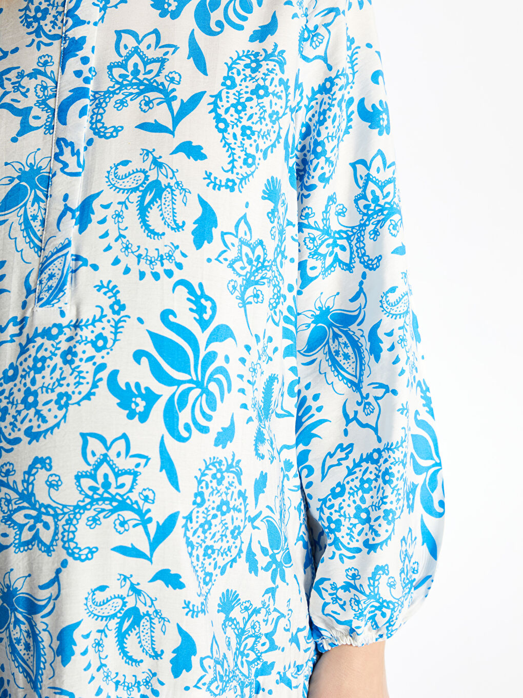 Robe de maternité à manches longues florale à col Mao-3