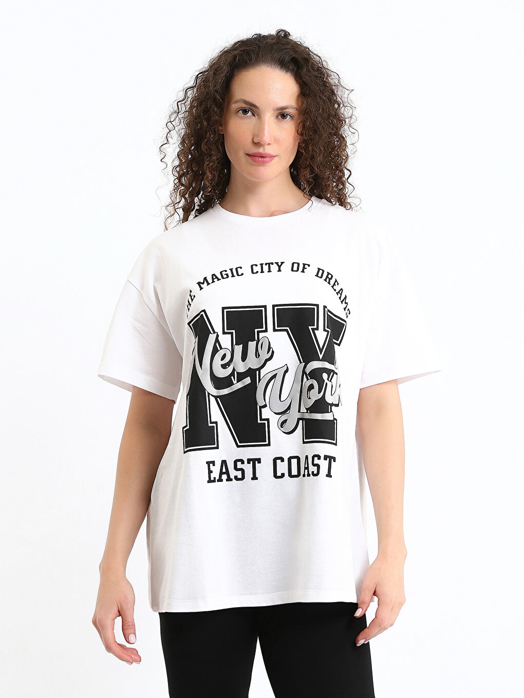 T-shirt à manches courtes imprimé à col rond pour femmes-1