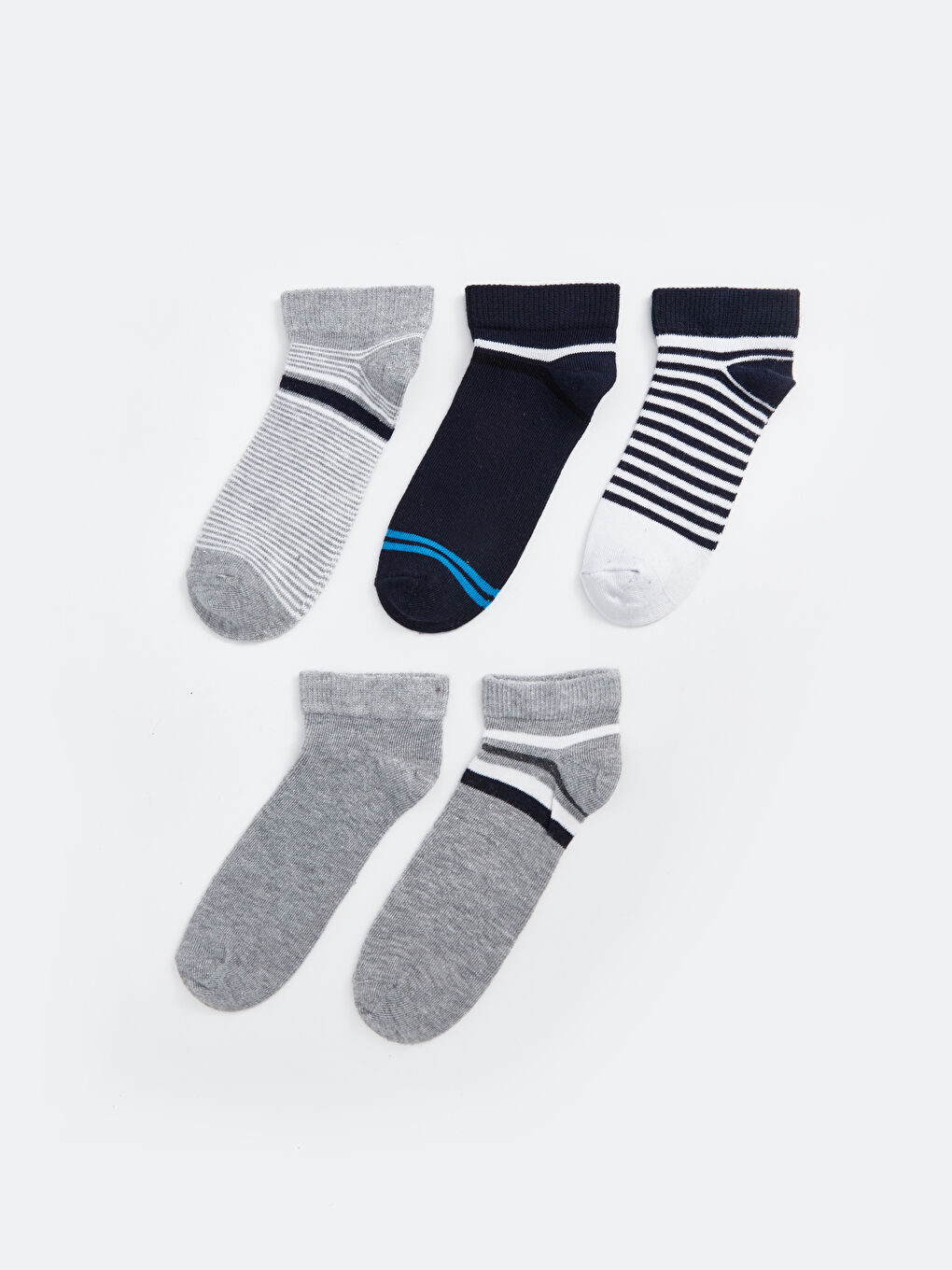 جوارب رياضية مخططة للأولاد - عبوة من ٥ قطع