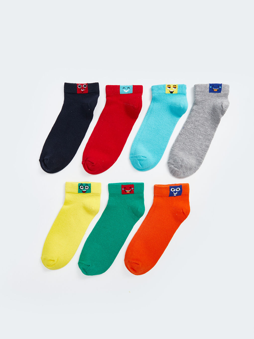 جوارب رياضية مخططة للأولاد - ٧ عبوات