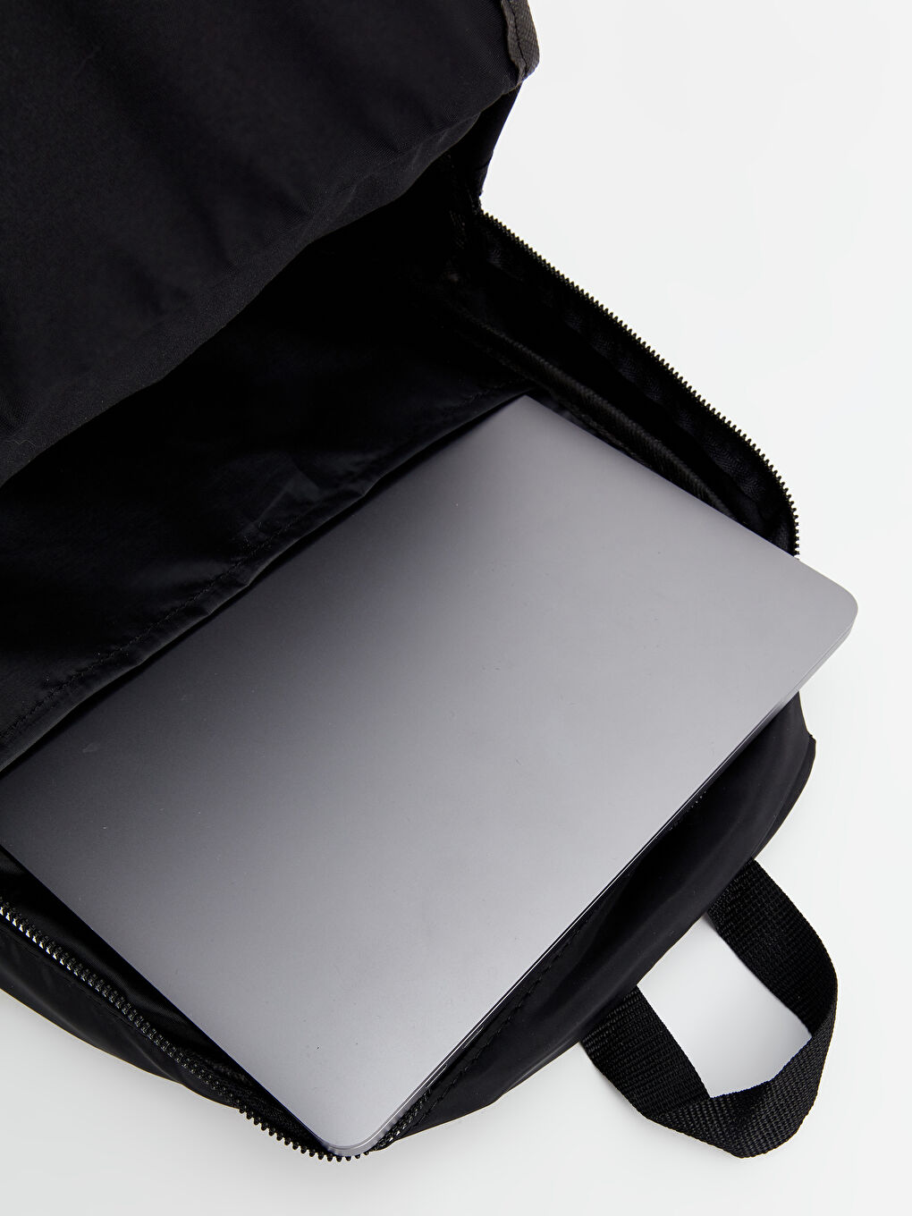 Siyah Baskılı Kadın Sırt Çantası-5