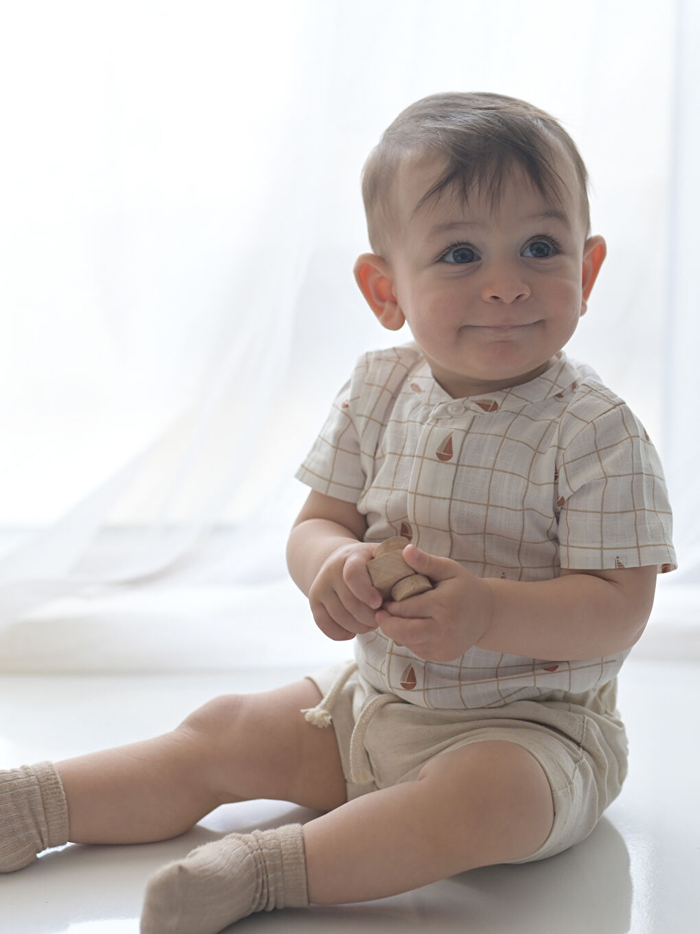 Ekru Hakim Yaka Kısa Kollu Erkek Bebek Gömlek ve Şort 2'li Takım-4