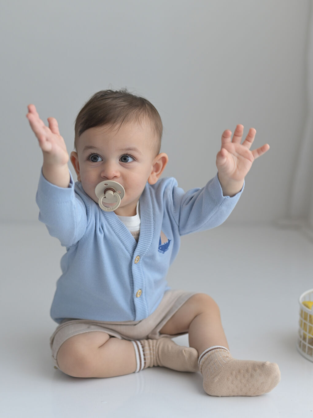 KANZ Buz Mavisi V Yaka Uzun Kollu Erkek Bebek Hırka