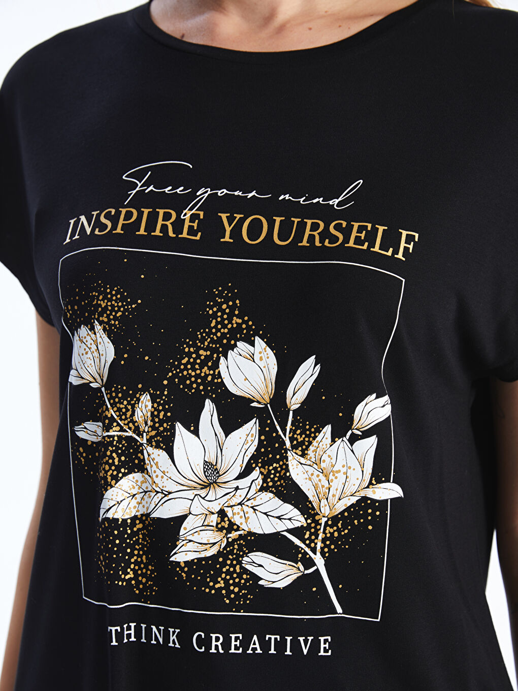 Crew Neck Printed Short Sleeve Women's T-Shirt-3