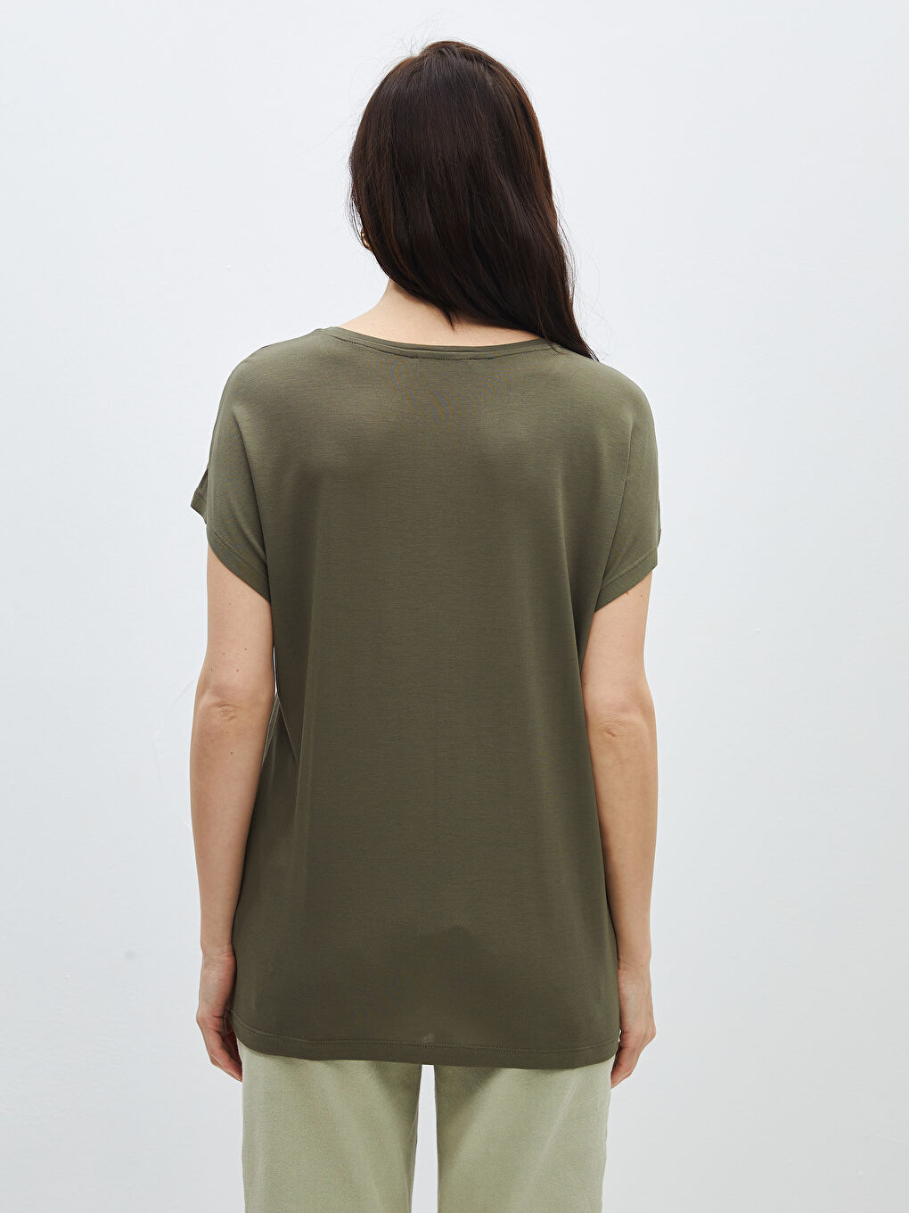 Haki Bisiklet Yaka Baskılı Kısa Kollu Kadın Tişört-4