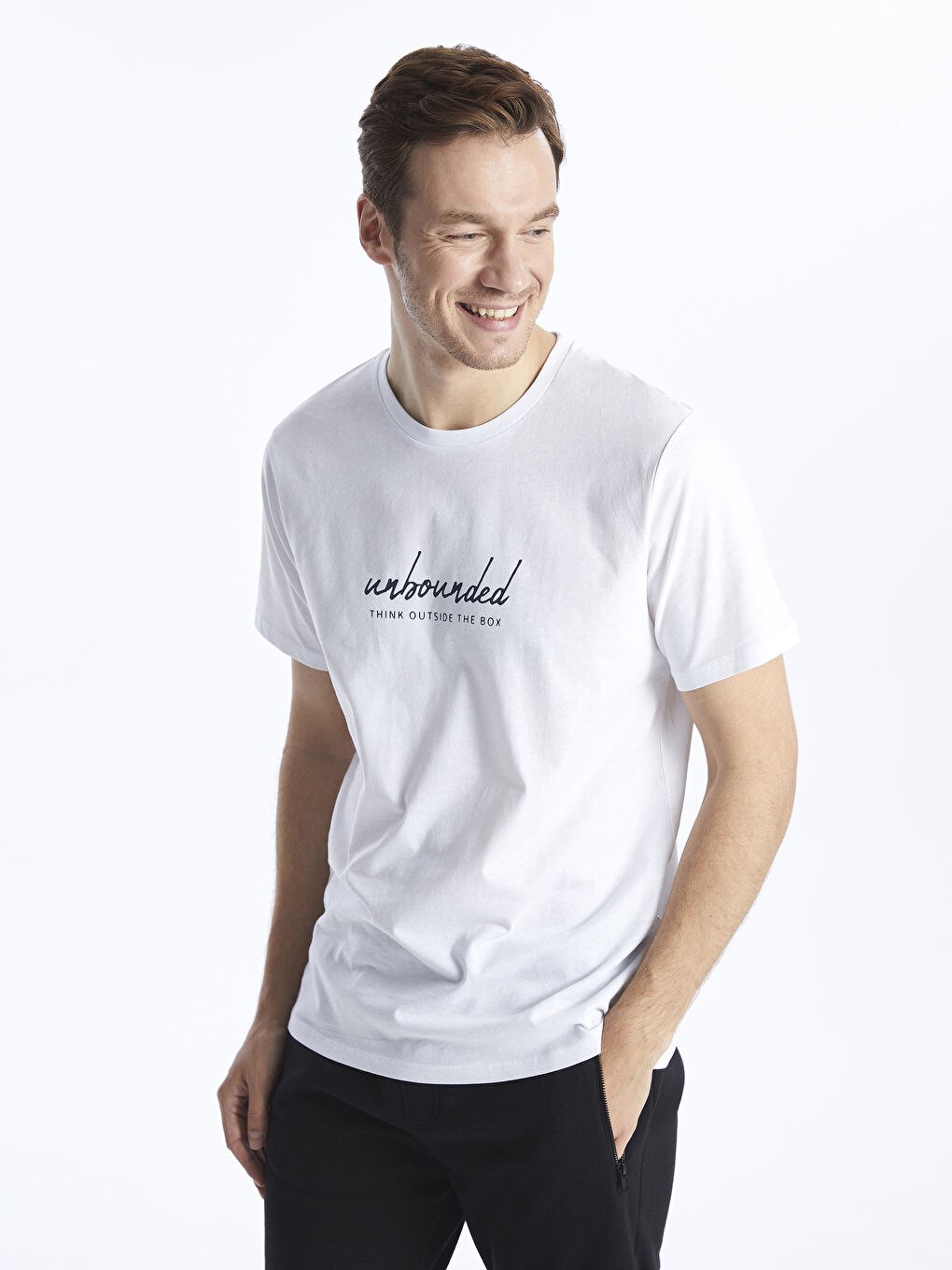 Beyaz Bisiklet Yaka Kısa Kollu Baskılı Penye Erkek Tişört-1