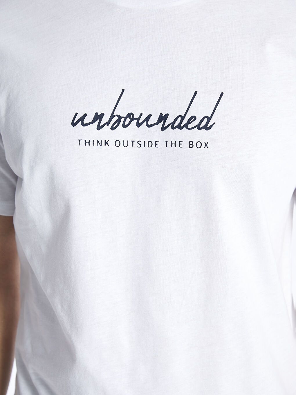 Beyaz Bisiklet Yaka Kısa Kollu Baskılı Penye Erkek Tişört-3