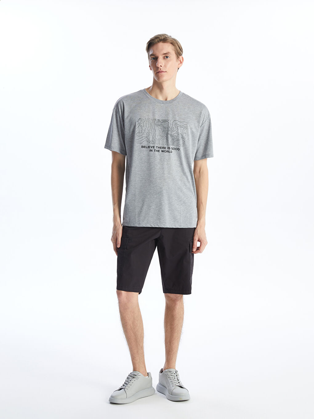 Gri Bisiklet Yaka Kısa Kollu Baskılı Penye Erkek Tişört-1