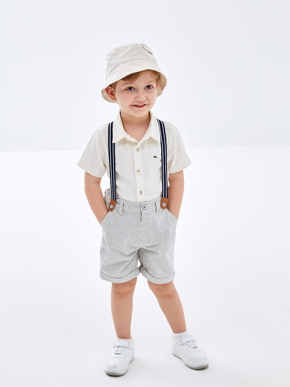 Beyaz Kısa Kollu Erkek Bebek Gömlek ve Şort 2'li Takım
