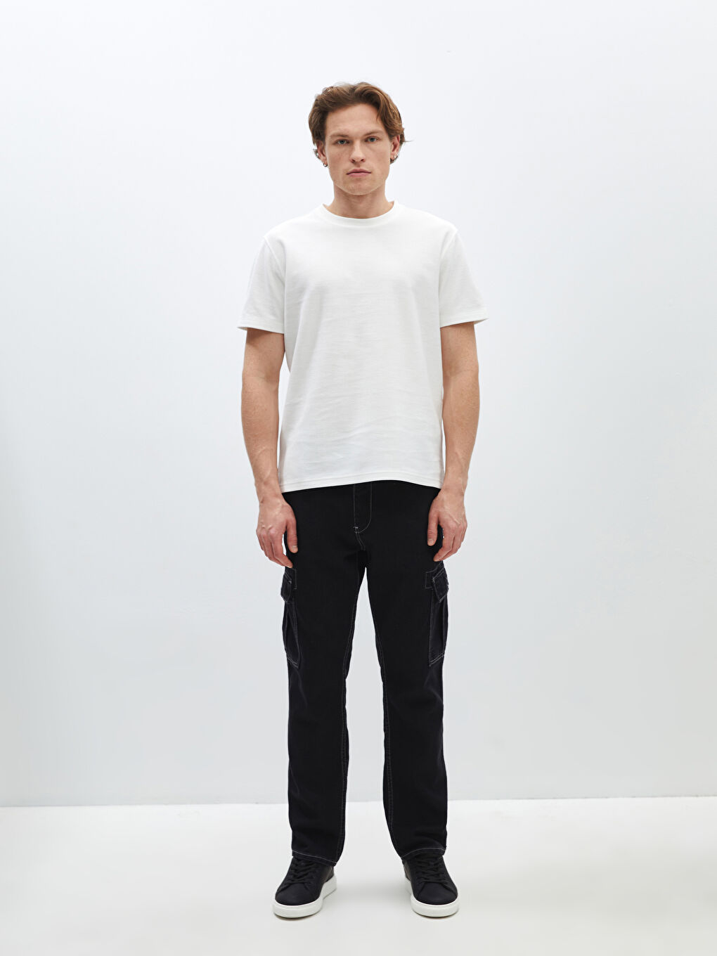 Ekru Bisiklet Yaka Kısa Kollu Erkek Dokulu Tişört-2