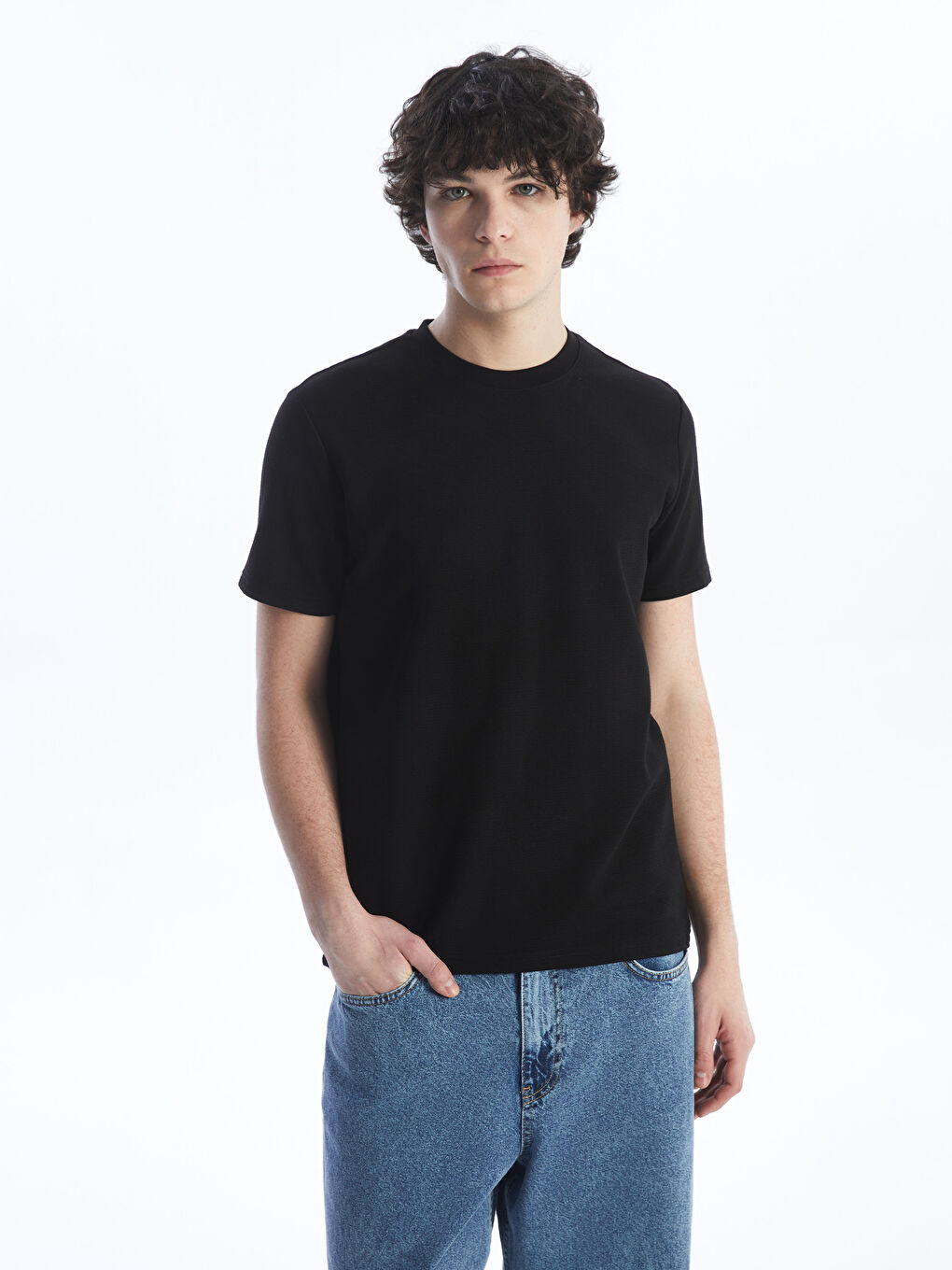 Siyah Bisiklet Yaka Kısa Kollu Erkek Tişört