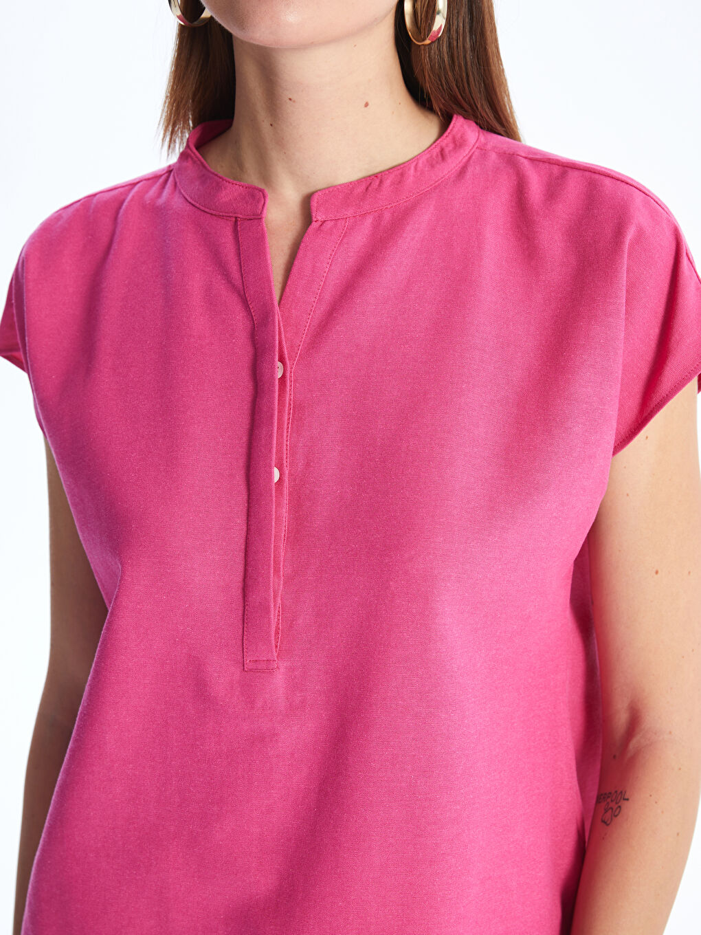 Fuşya Kaçık Yaka Düz Kısa Kollu Kadın Bluz-3