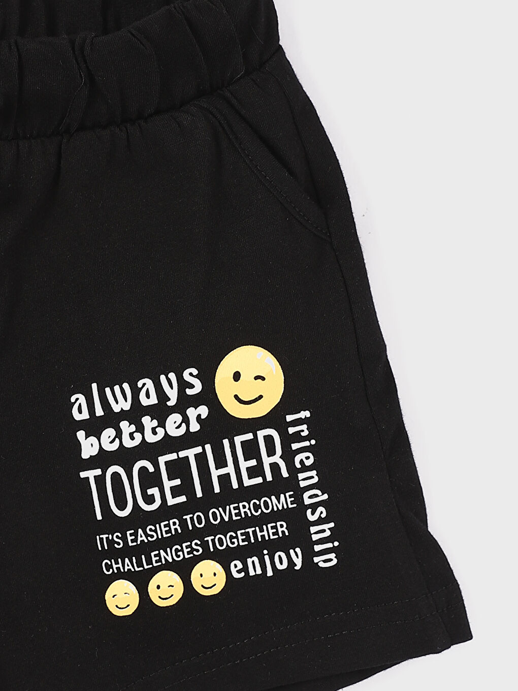 شورت بنات مطبوع بخصر مرن-3