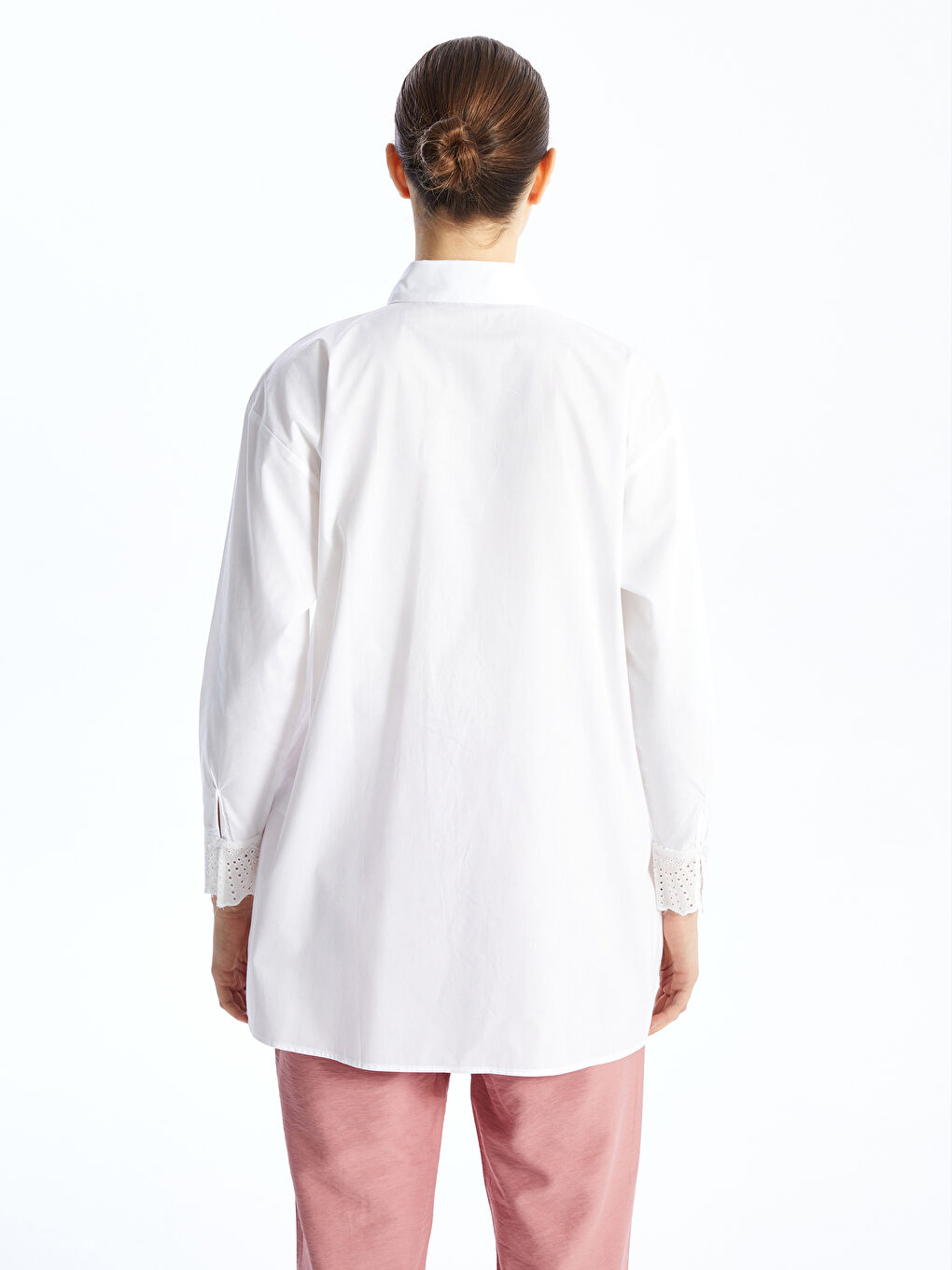 Beyaz Nakışlı Uzun Kollu Oversize Kadın Gömlek Tunik-4