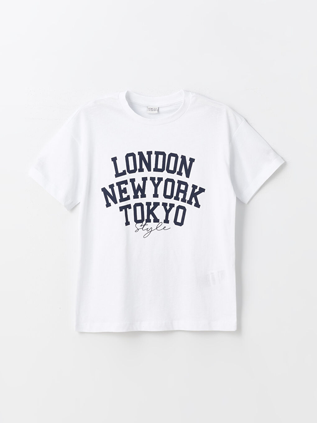 Beyaz Rahat Kalıp Bisiklet Yaka Erkek Çocuk Tişört