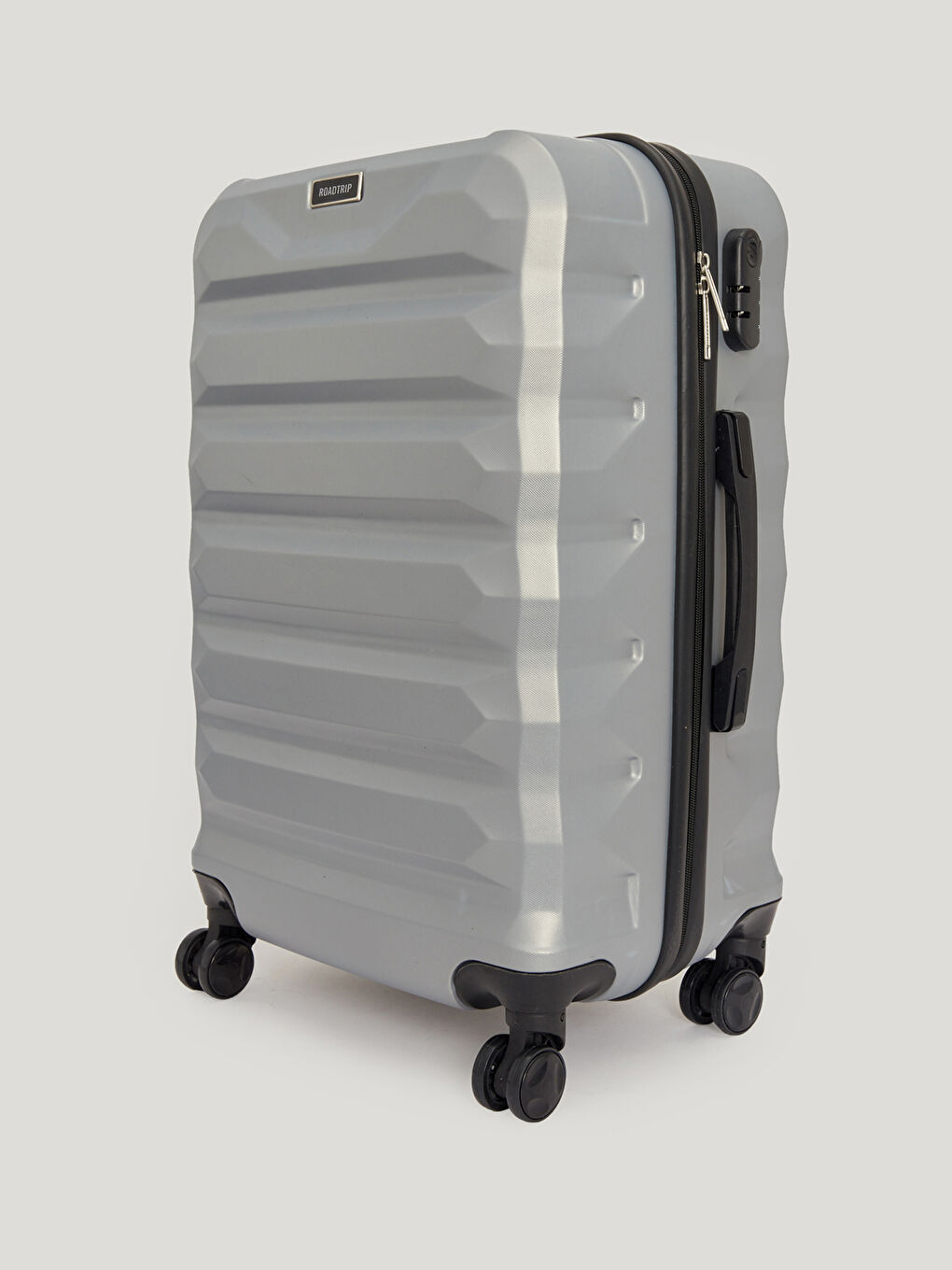 Чемодан Большого Размера с Замком и Выдвижным Механизмом-1