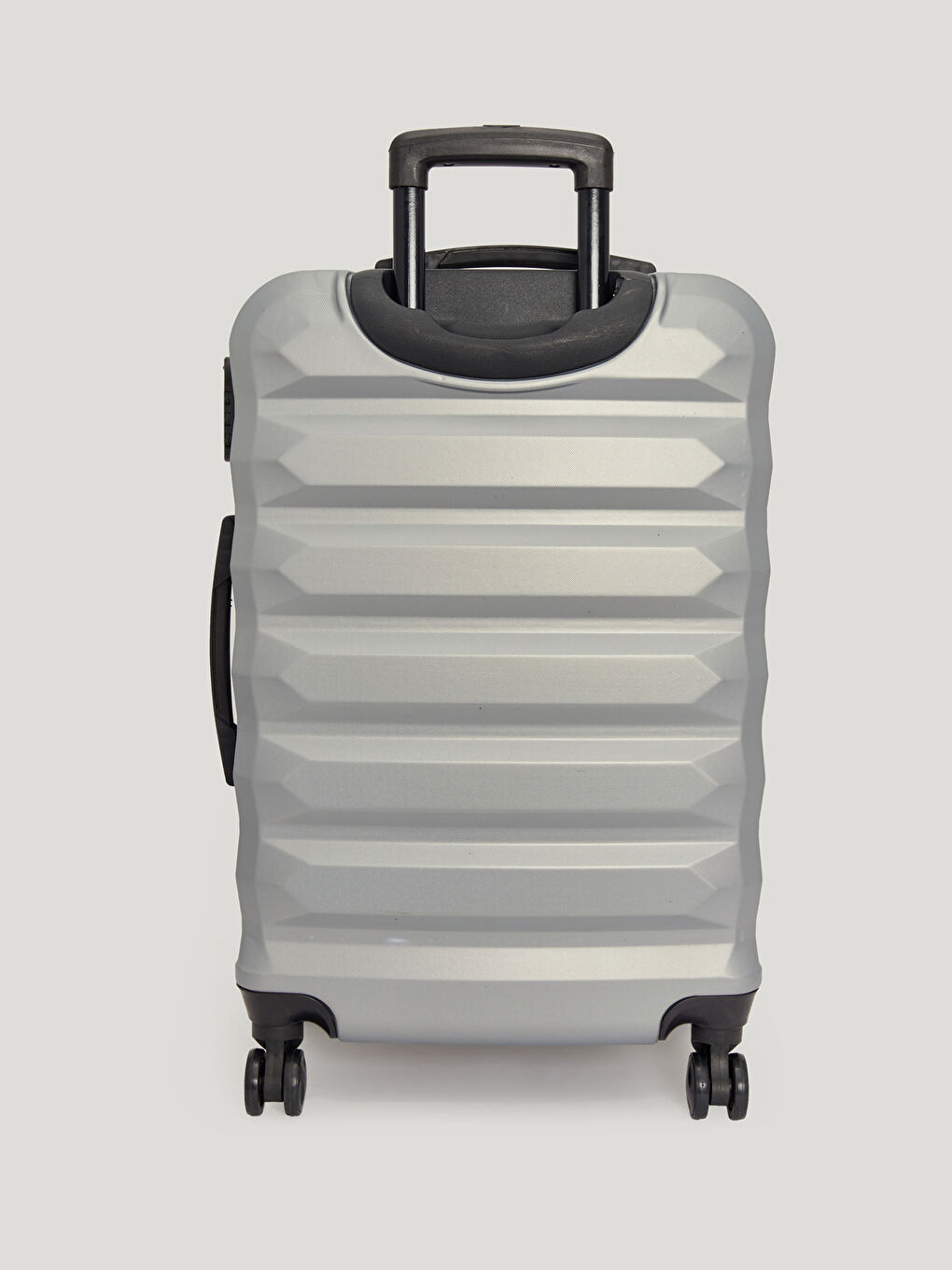 Чемодан Большого Размера с Замком и Выдвижным Механизмом-2