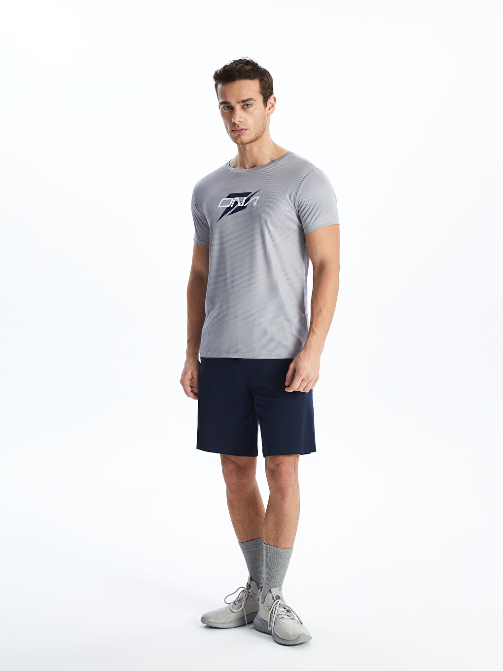 Gri Bisiklet Yaka Kısa Kollu Erkek Spor Tişört-1