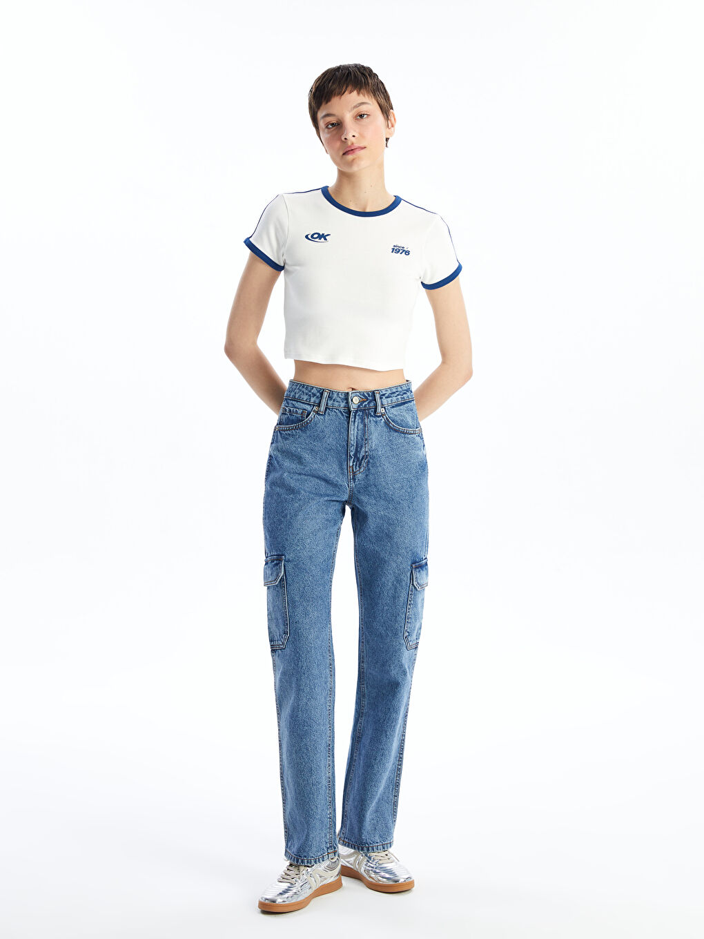 Straight Fit Women's Cargo Jeans