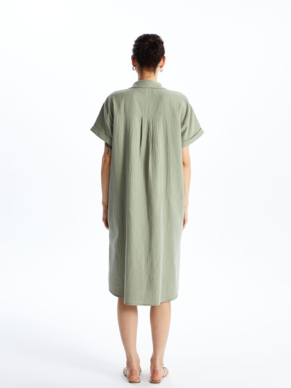 Әйелдерге арналған жағалы мойын өрнексіз қысқа жең оверсайз көйлек-4