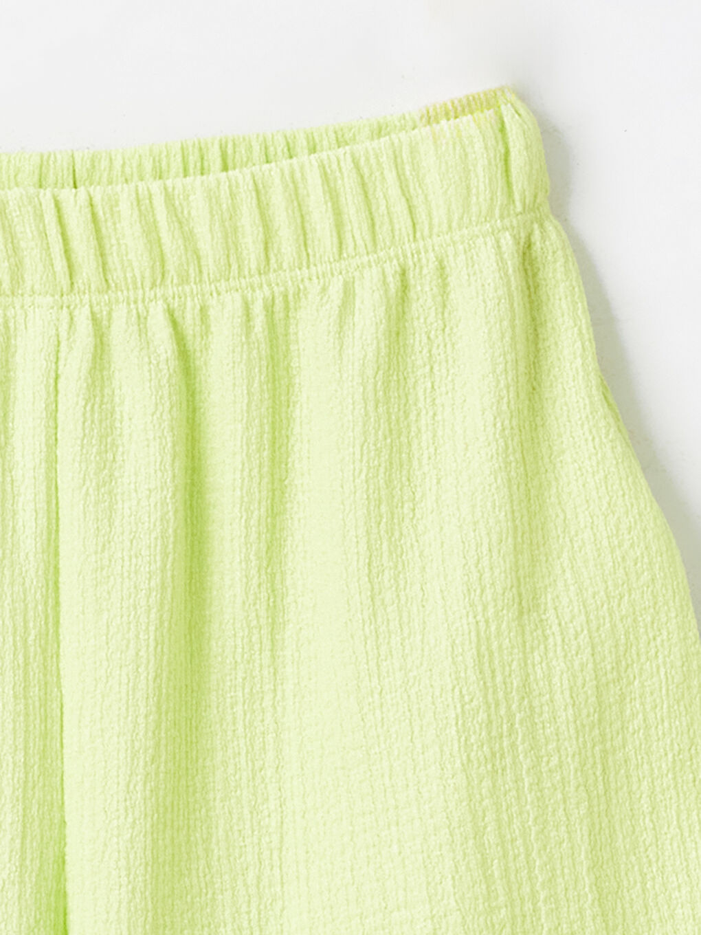 Beyaz Bisiklet Yaka Baskılı Kısa Kollu Kız Çocuk Tişört ve Şort-4