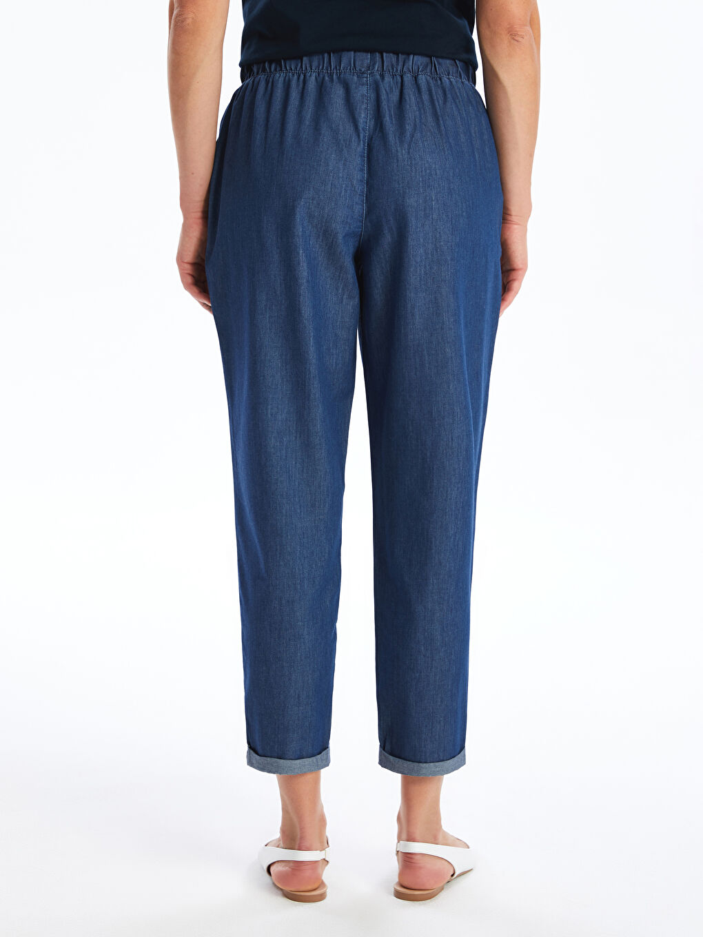 Siyah Beli Lastikli Straight Fit Kadın Jean Pantolon-3