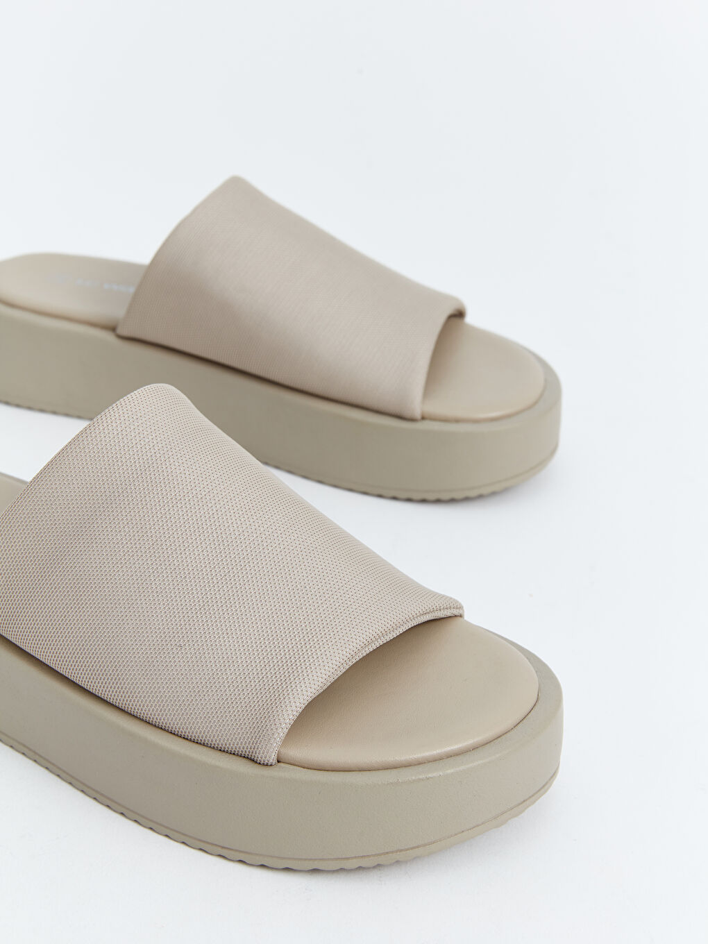 LCW STEPS Single-Band Women's Slippers -S4HP96Z8-YAW