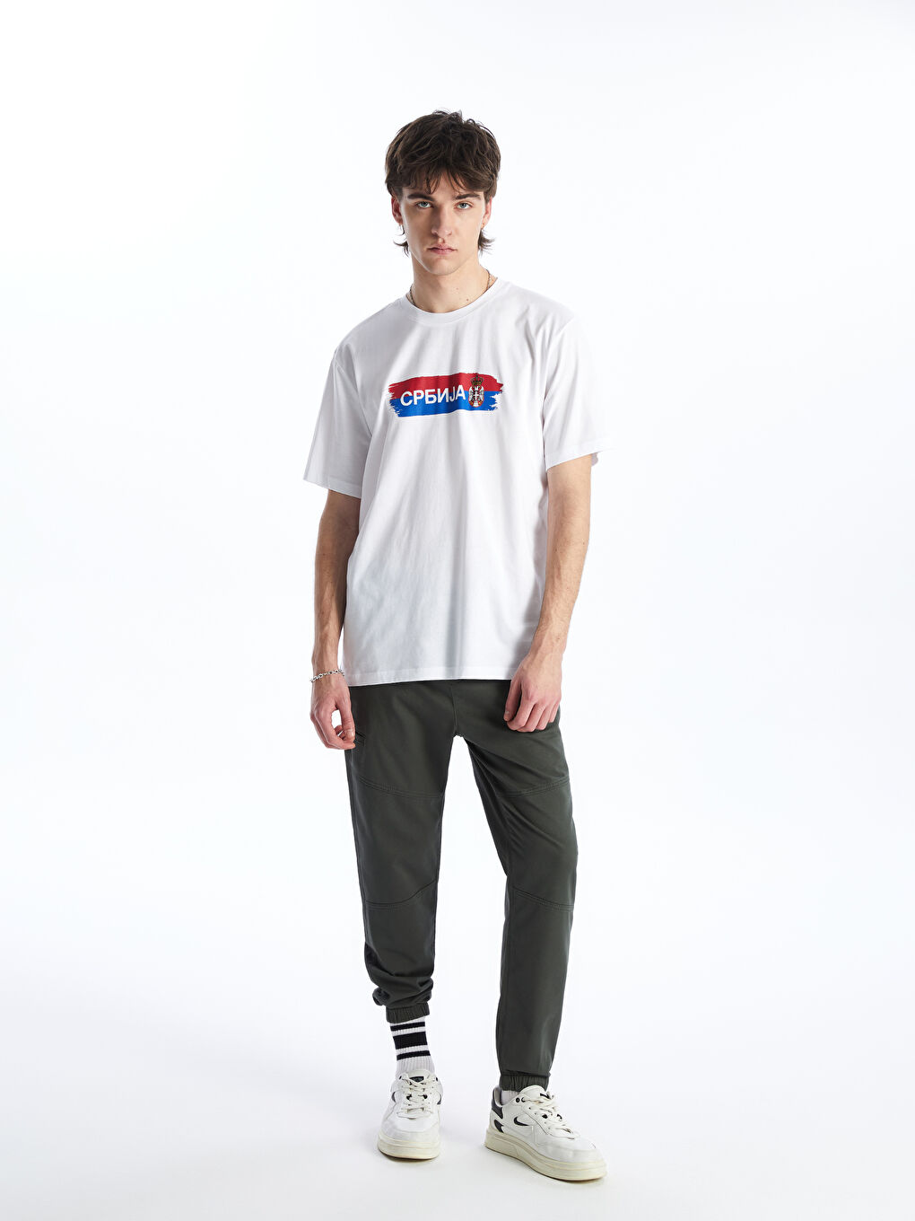 Ерлерге арналған трикотаж дөңгелек жағалы қысқа жең принтті мақта футболка-1