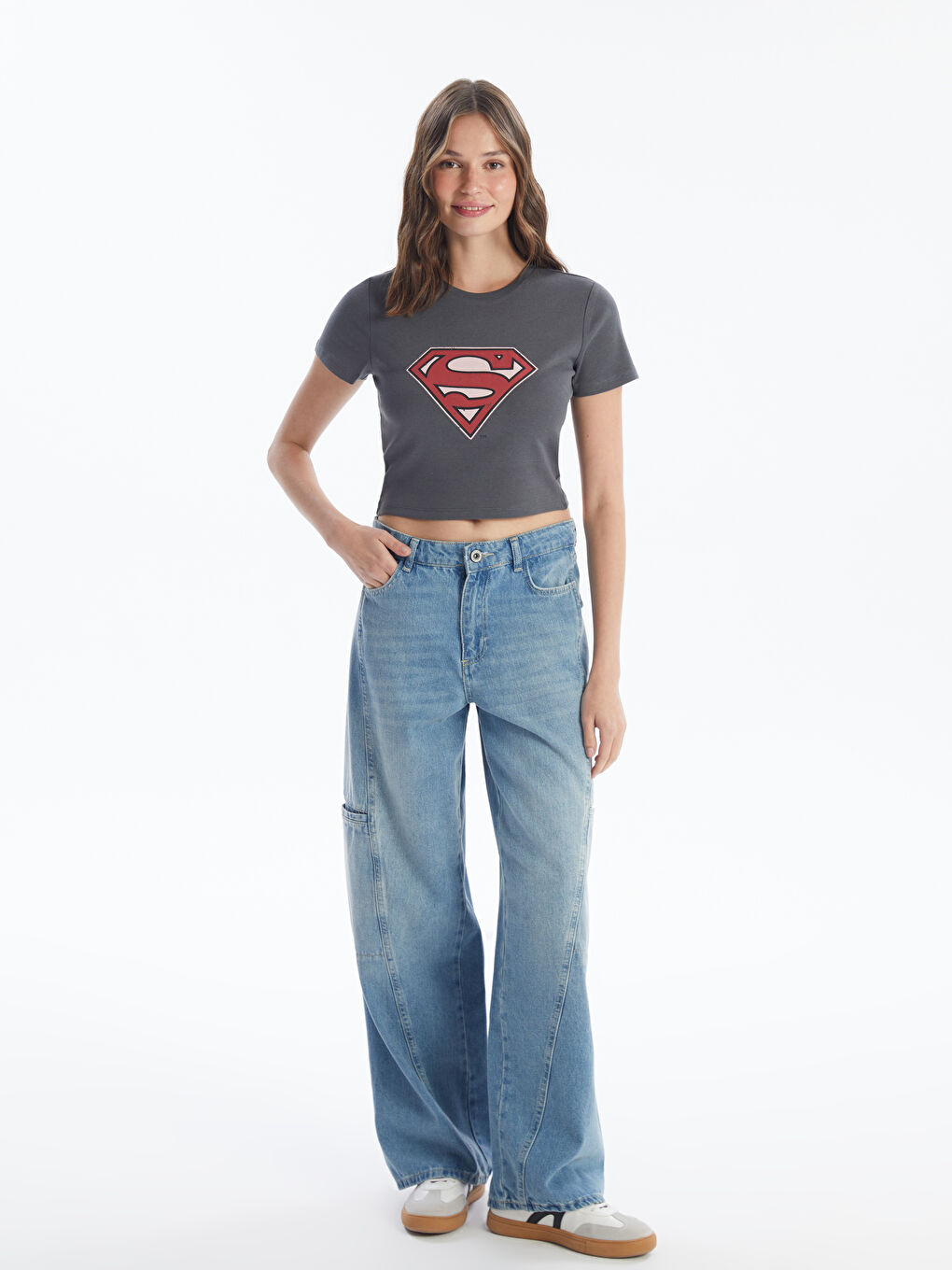 LC Waikiki Crew Neck Superman Printed Short Sleeve Women's Crop Top -S4HS86Z8-HGL