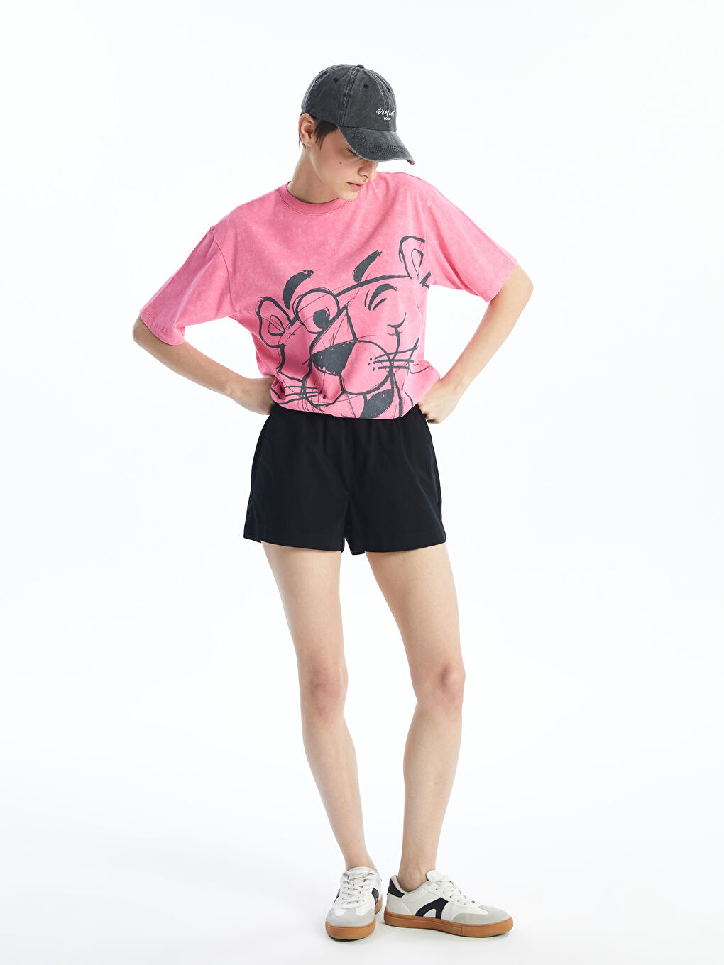 Crew Neck Pink Panther Printed Short-Sleeve Oversized Women's T-Shirt -S4HU03Z8-GSY