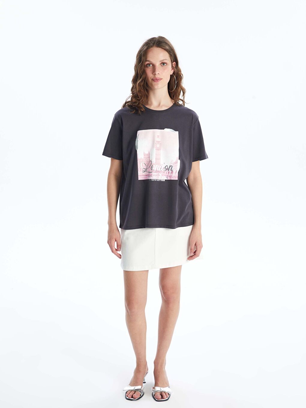 მრგვალი საყელო ნაბეჭდი მოკლე სახელო ქალებისთვის მაისური-1