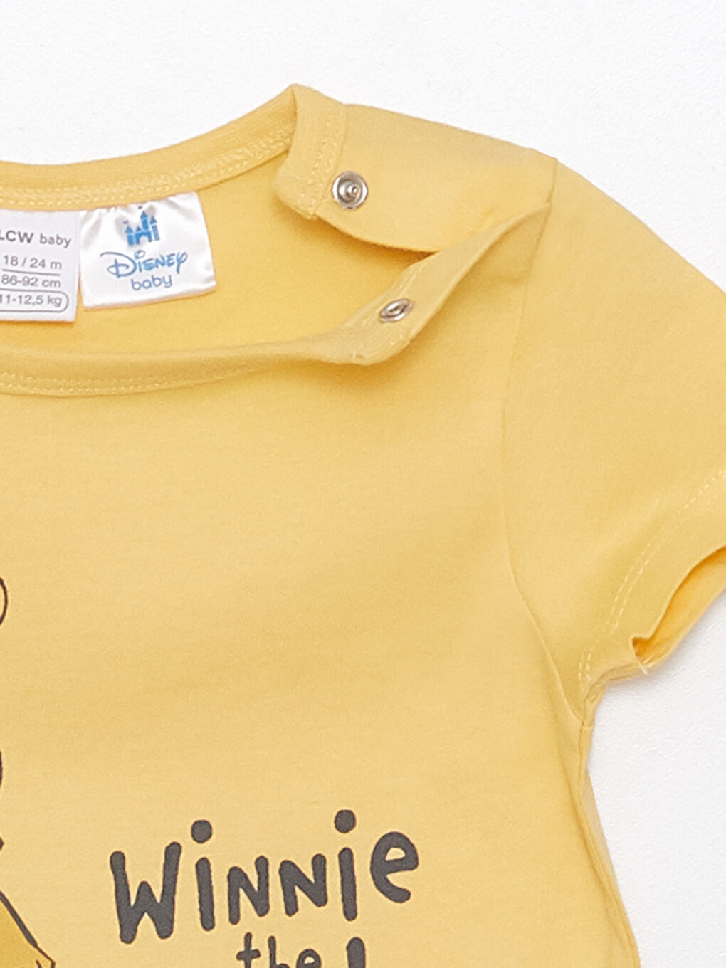 Sarı Bisiklet Yaka Kısa Kollu Winnie the Pooh Baskılı Erkek Bebek Tulum-2