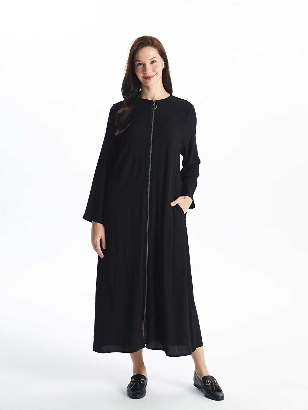 Abaya Unie à Col Rond et Manches Longues pour Femmes