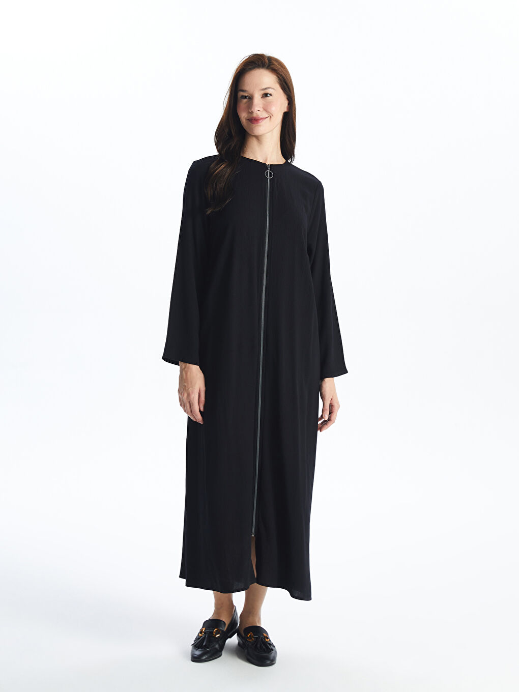 Abaya Unie à Col Rond et Manches Longues pour Femmes-1