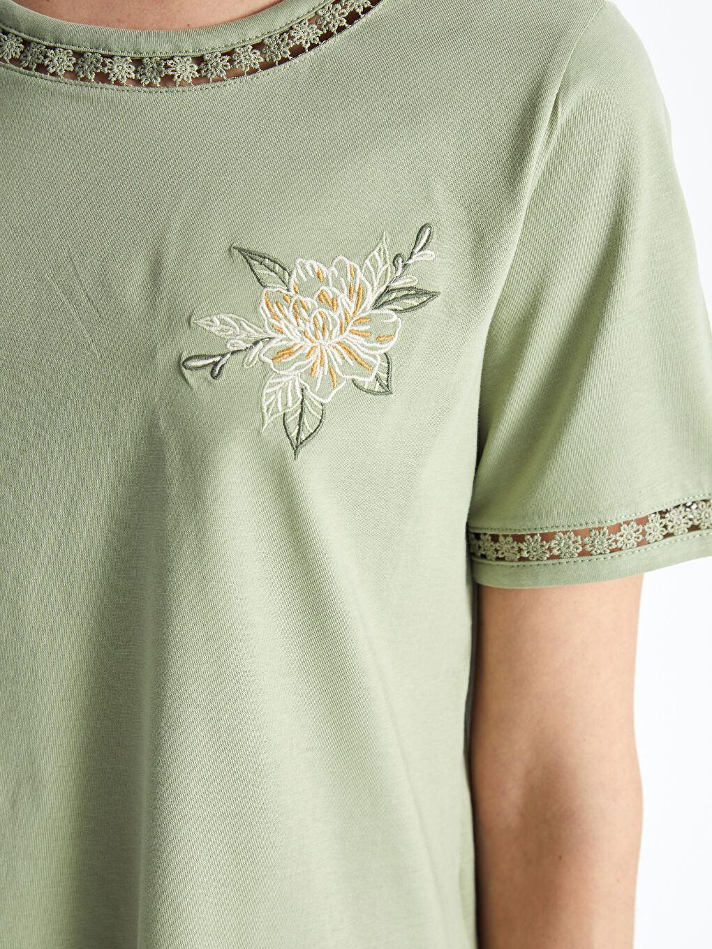 LCW Grace Crew Neck Embroidered Short Sleeve Women's Blouse -S4I185Z8-GHY