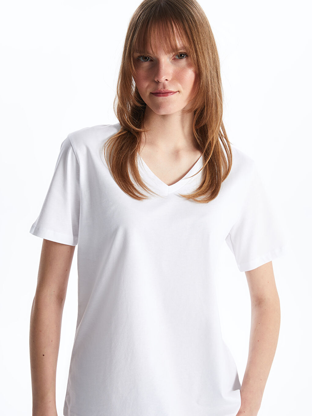 Beyaz V Yaka Düz Kısa Kollu Kadın Tişört-1