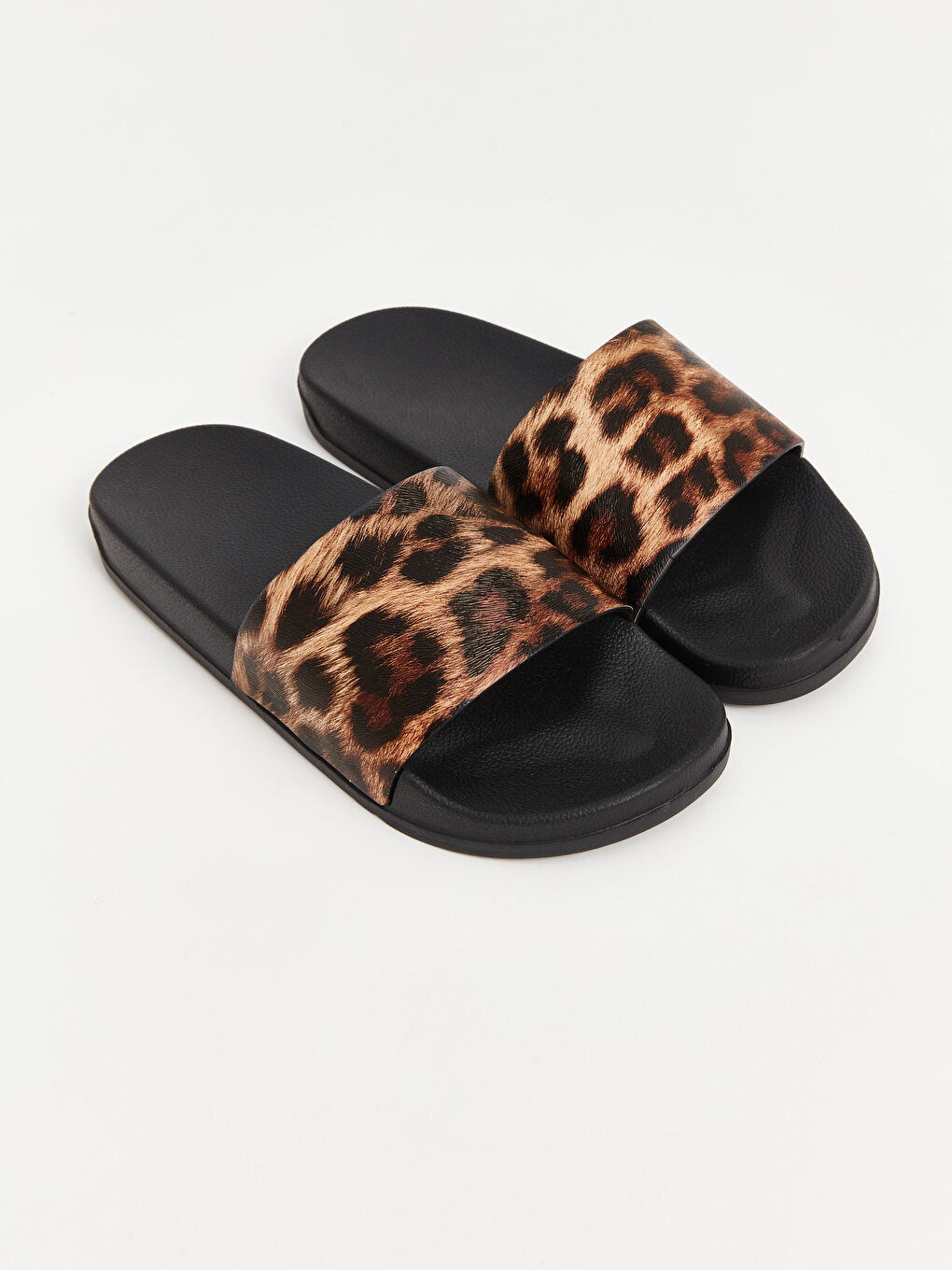 شبشب شريحة واحدة بنقشة للسيدات