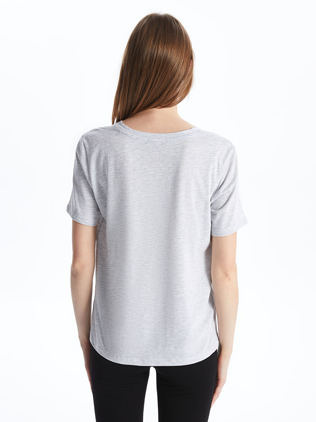 Gri V Yaka Düz Kısa Kollu Kadın Tişört-4