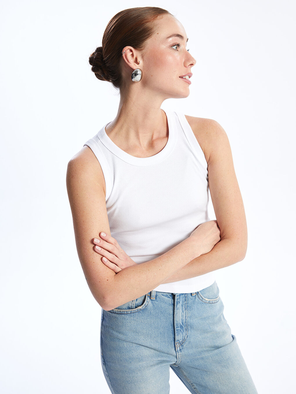 Beyaz Kadın Bisiklet Yaka Düz Atlet